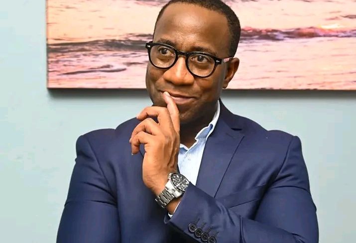 Rádio Pindjiguiti distingue Lassana Cassama com “Mérito Excecional”