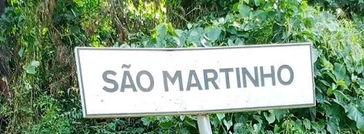 São Marinho: População reclama falta de água potável e de professores