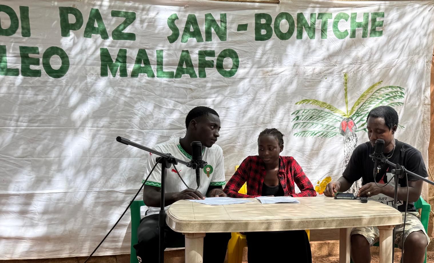 Crianças jornalistas de Malafo denunciam falta de professores e conflitos no campo