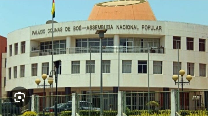 Instituto propõe comité inclusivo e defende transição com diálogo